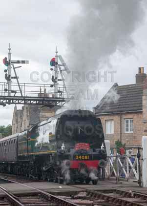 Purchase photo of 34081 92 SQUADRON at Nene Valley Railway